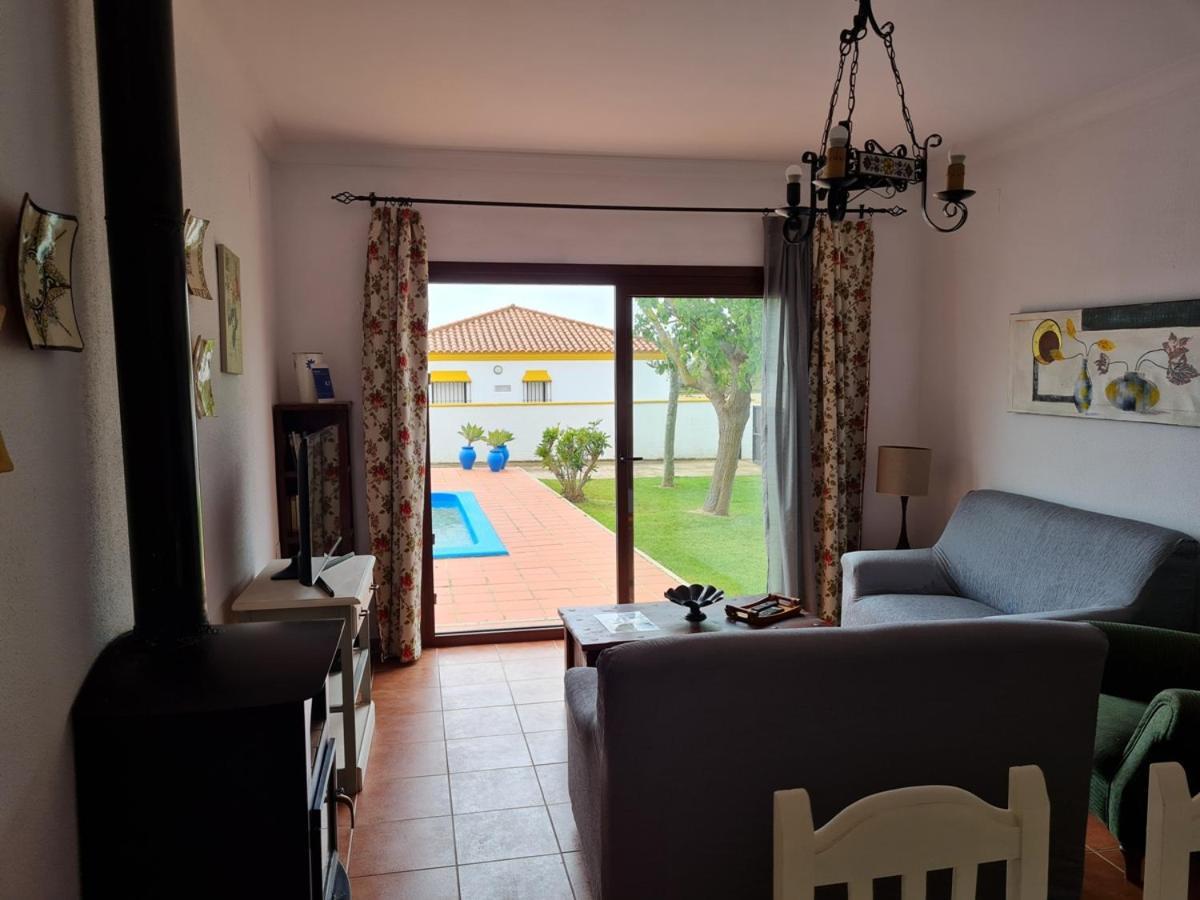 Chalet Las Adelfas Chaparrillo コニル・デ・ラ・フロンテラ エクステリア 写真