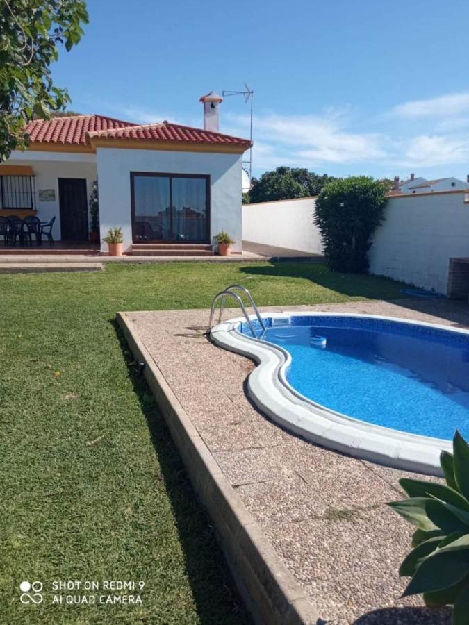 Chalet Las Adelfas Chaparrillo コニル・デ・ラ・フロンテラ エクステリア 写真