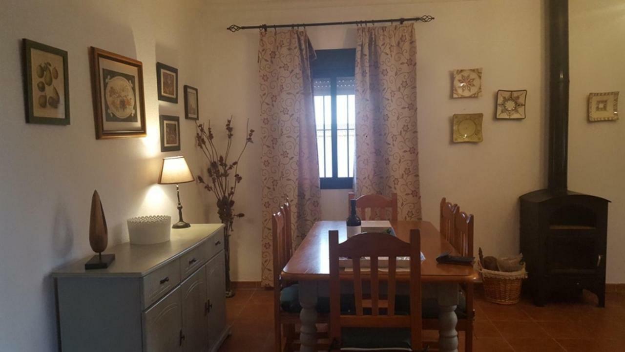 Chalet Las Adelfas Chaparrillo コニル・デ・ラ・フロンテラ エクステリア 写真